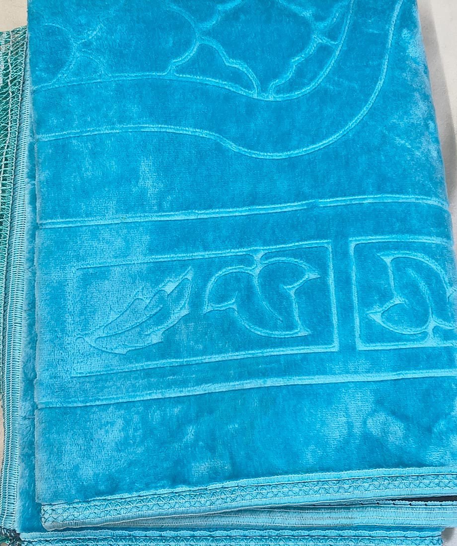 Bridal Ibadat Gift Box with Custom Prayer Mat & Quran - Image 6