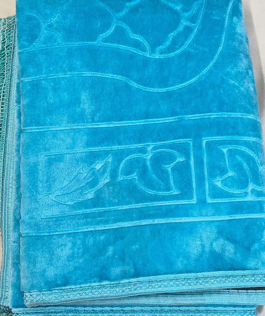 Bridal Ibadat Gift Box with Custom Prayer Mat & Quran - 6