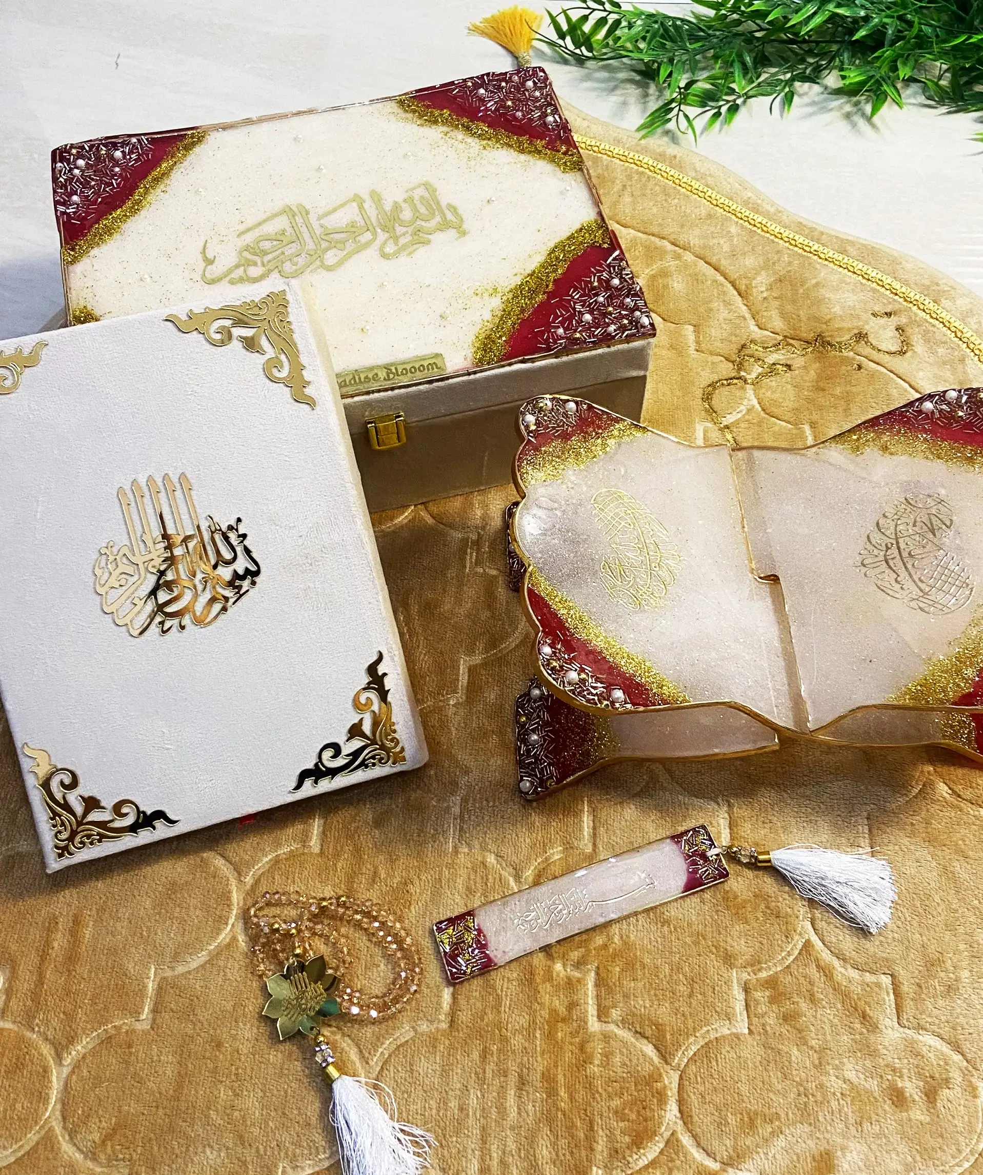White Elegance Quran Box Set – Resin Rehal & Bookmark Edition - 4
