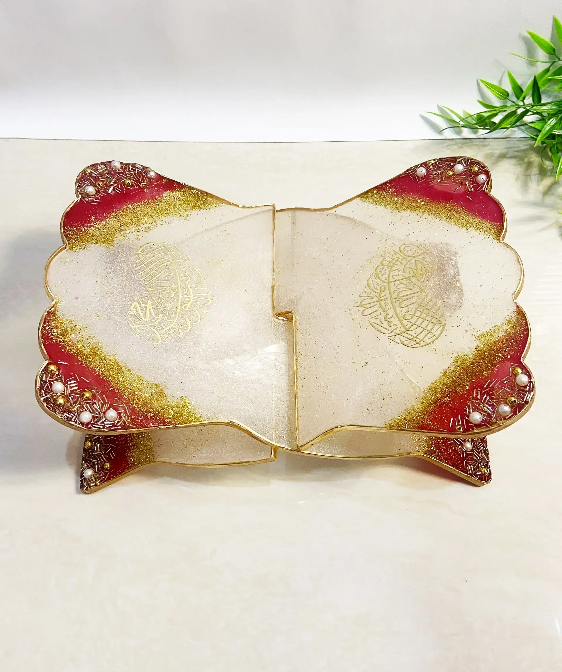 Premium white rehel with gold flakes and preserved rose - 5