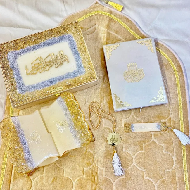 Islamic Home Blessing Gift – Quran, Rehal & More