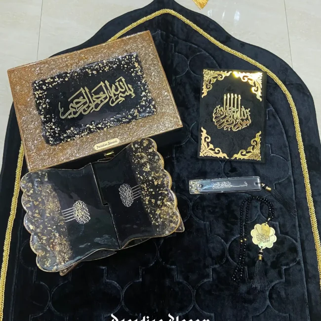 Noor-e-Zar Black Hadiya Set ✨